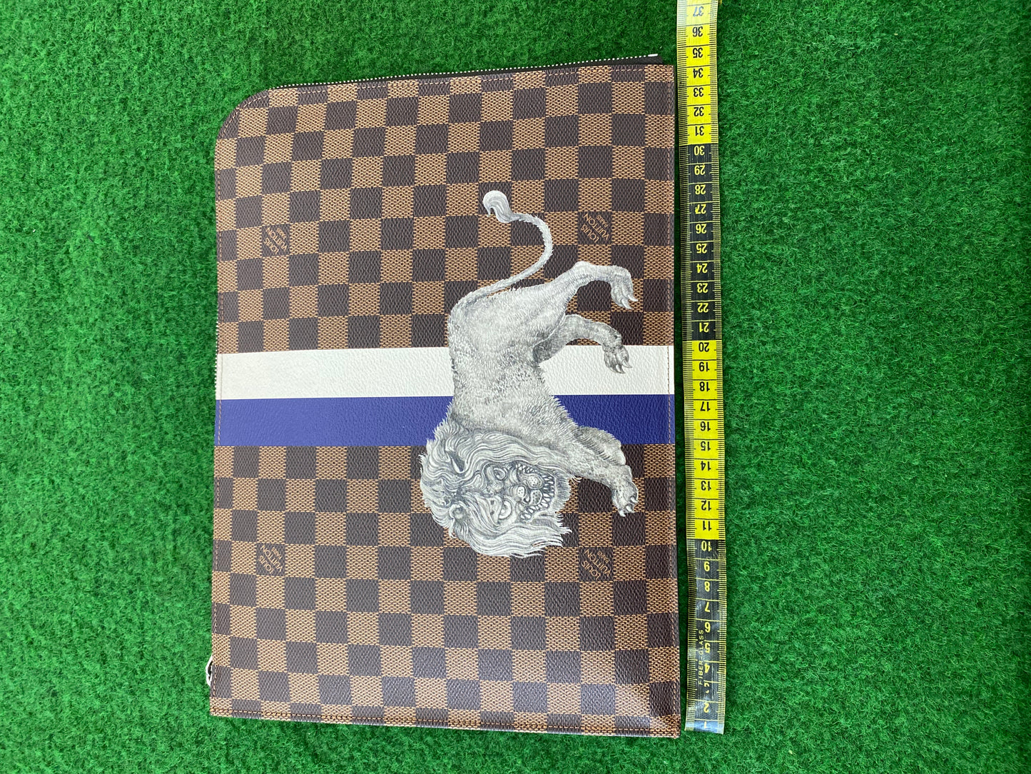 Pochette Louis Vuitton Jour GM