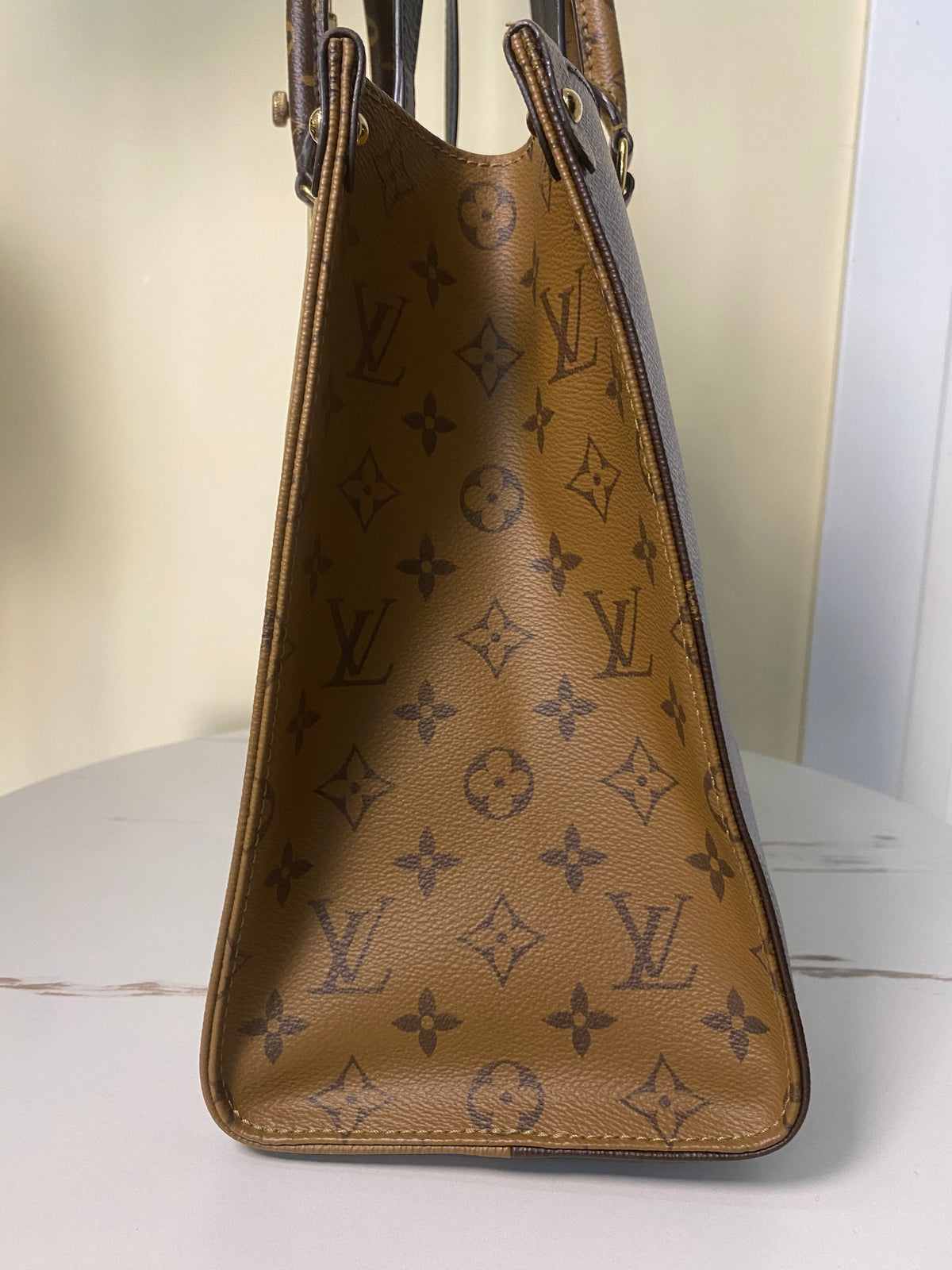 Borsa Louis Vuitton OnTheGo MM