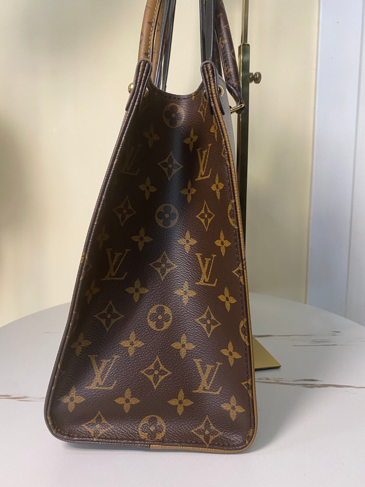 Borsa Louis Vuitton OnTheGo MM