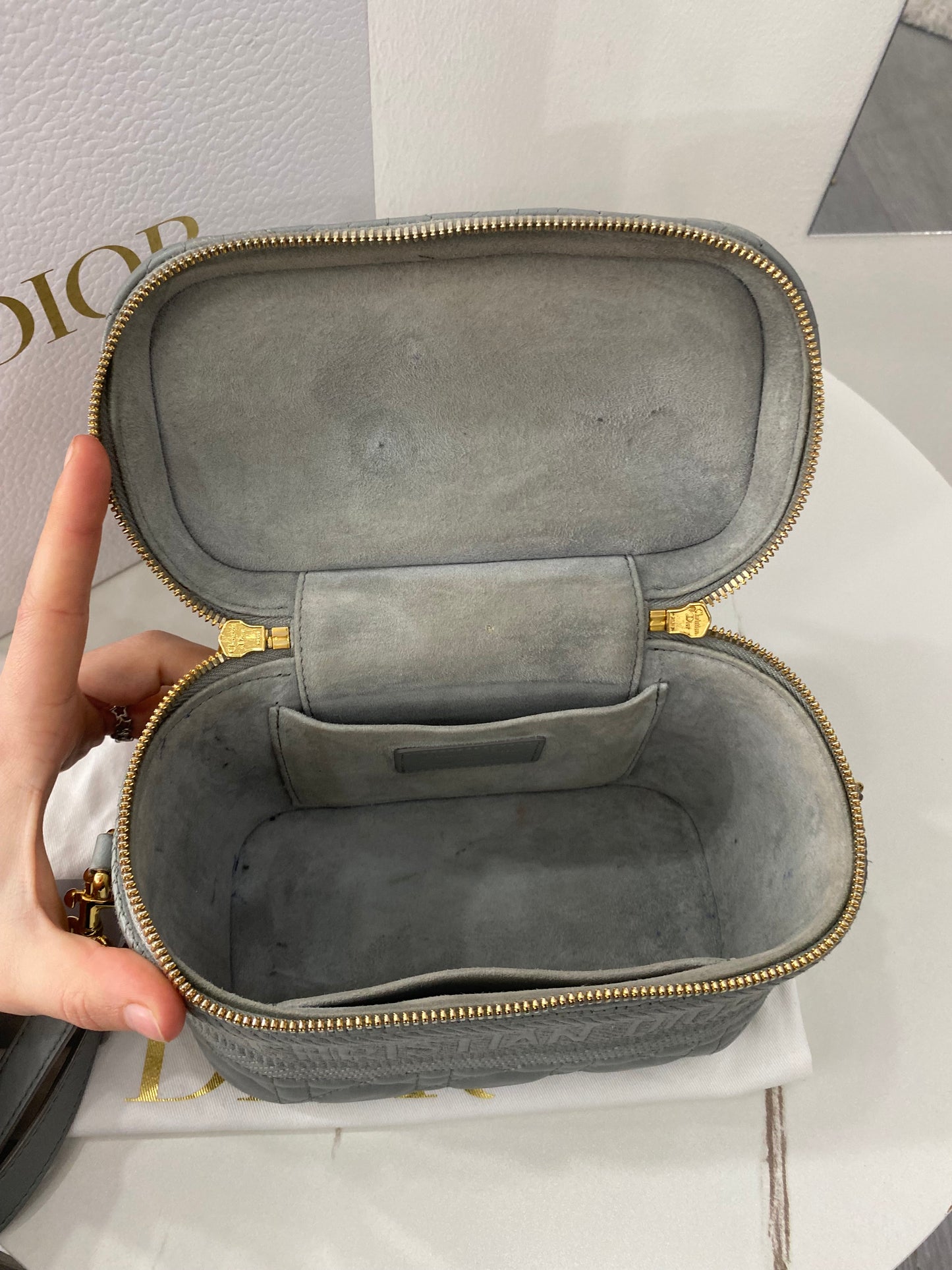 Vanity Christian Dior