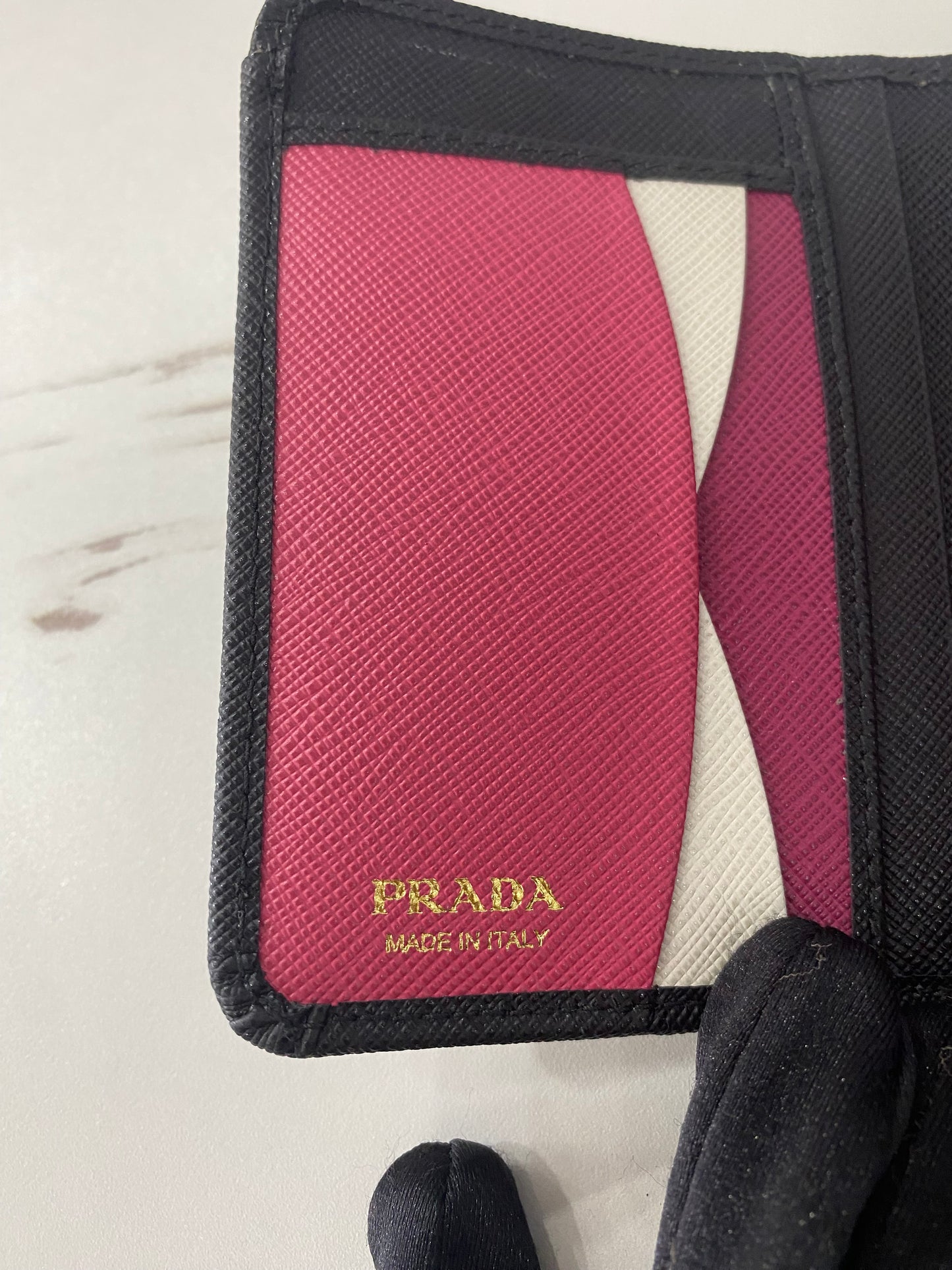Portafoglio Prada