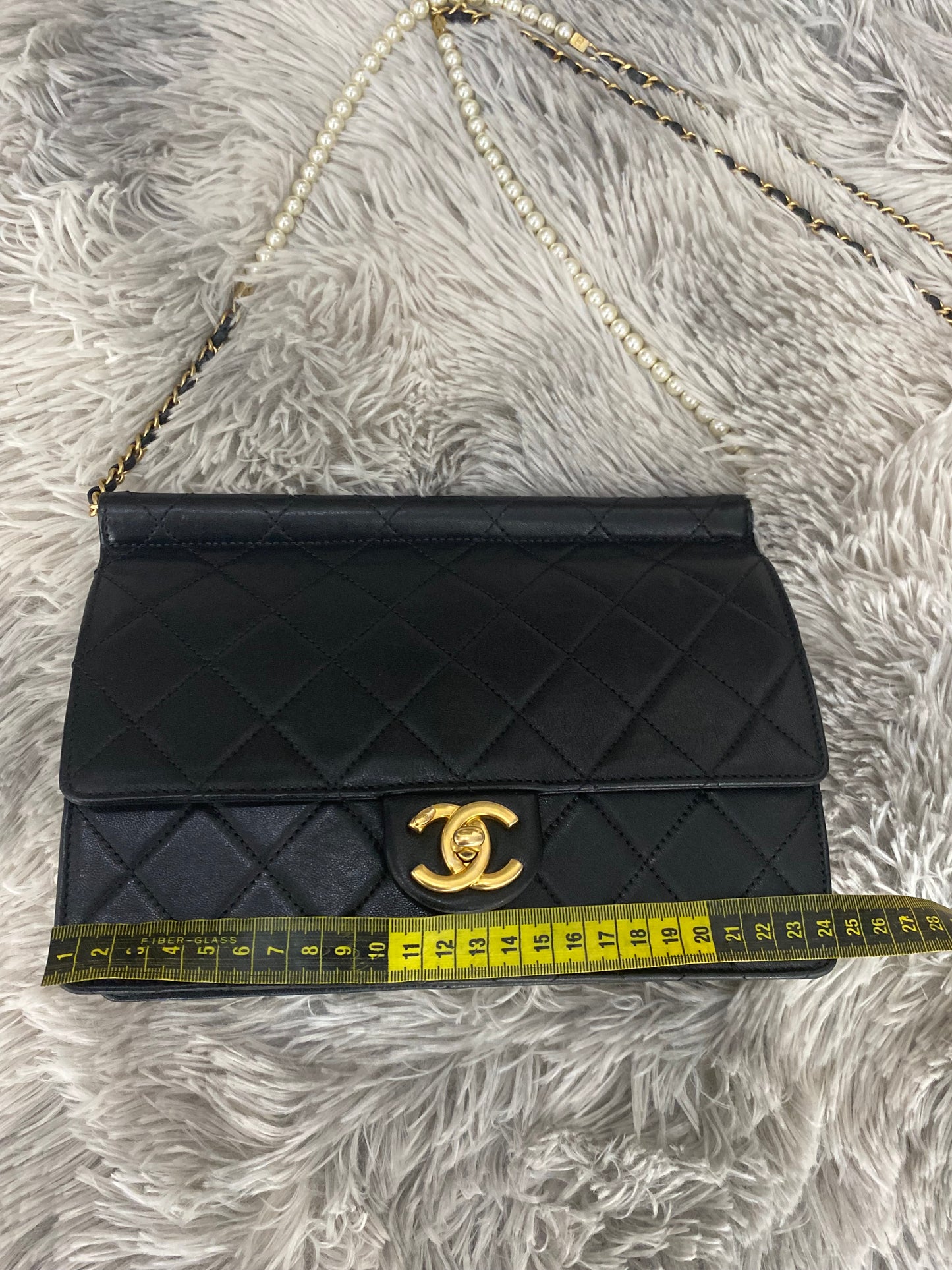 Borsa Chanel Classic Pearl Chain Flap Bag