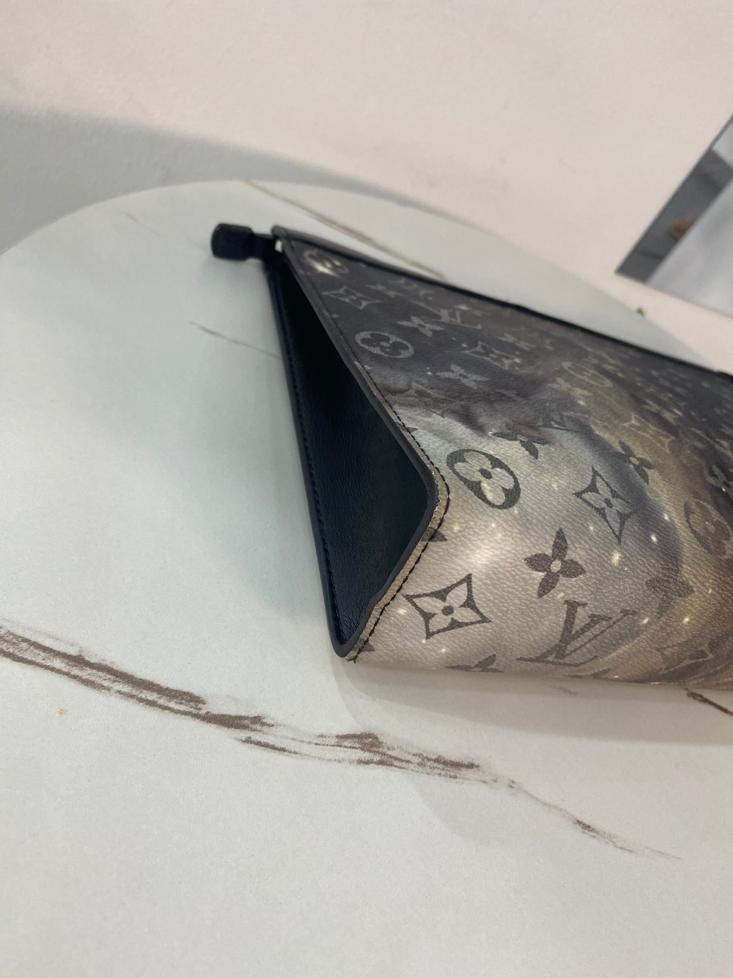 Pochette Louis Vuitton Voyage MM