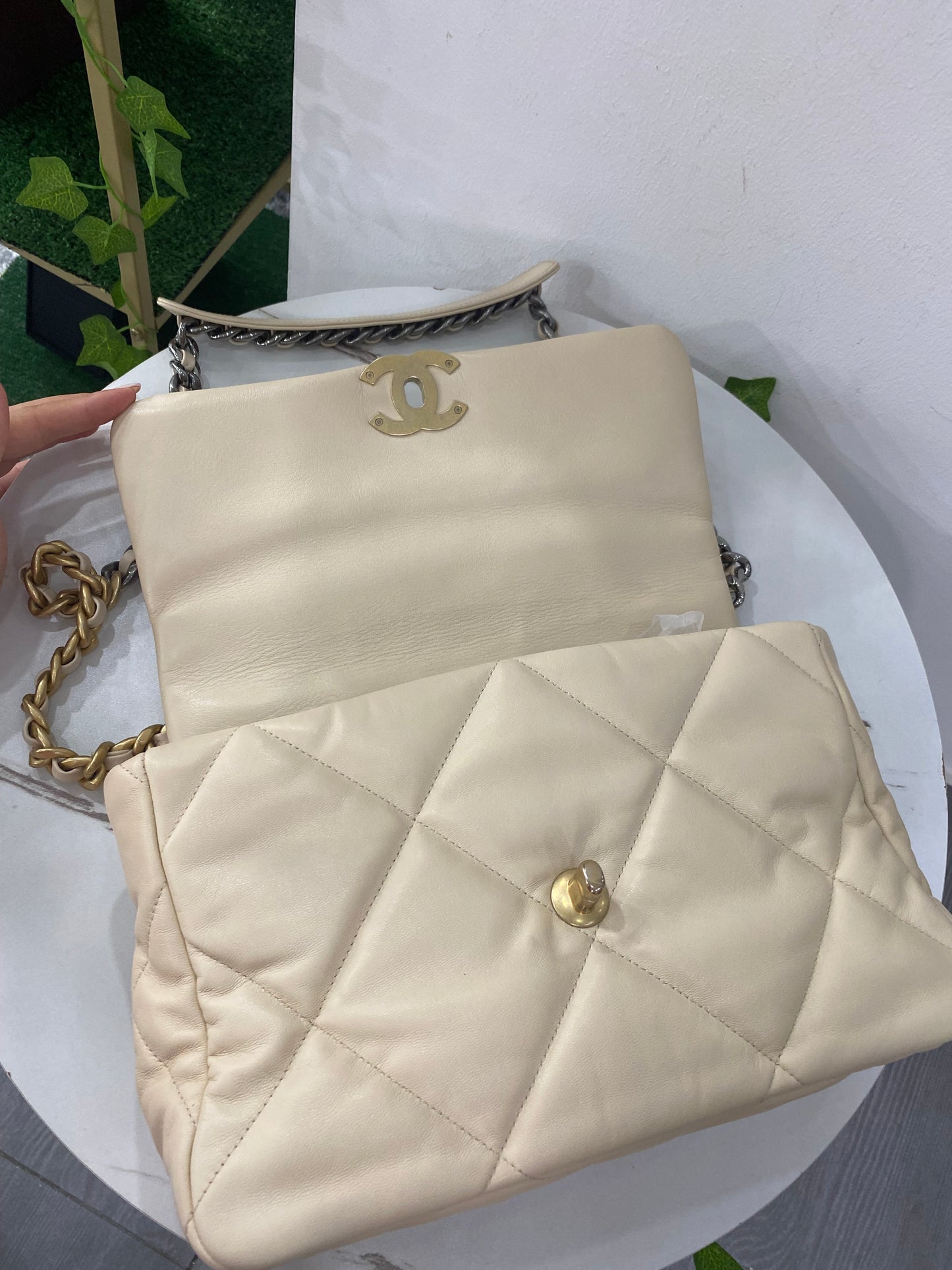 Borsa Chanel 19