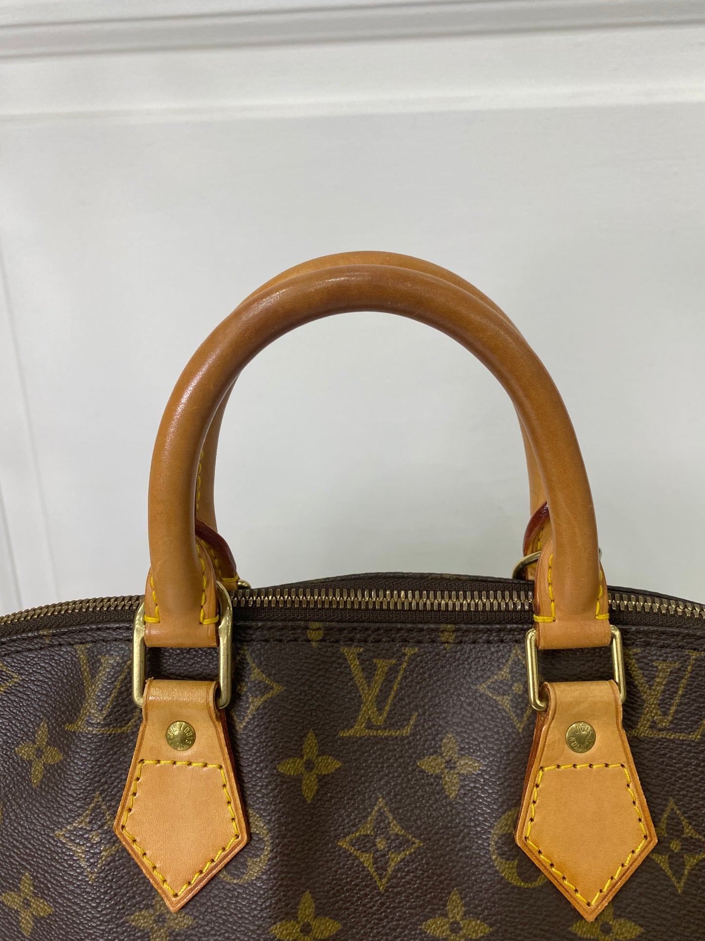 Louis Vuitton Alma PM