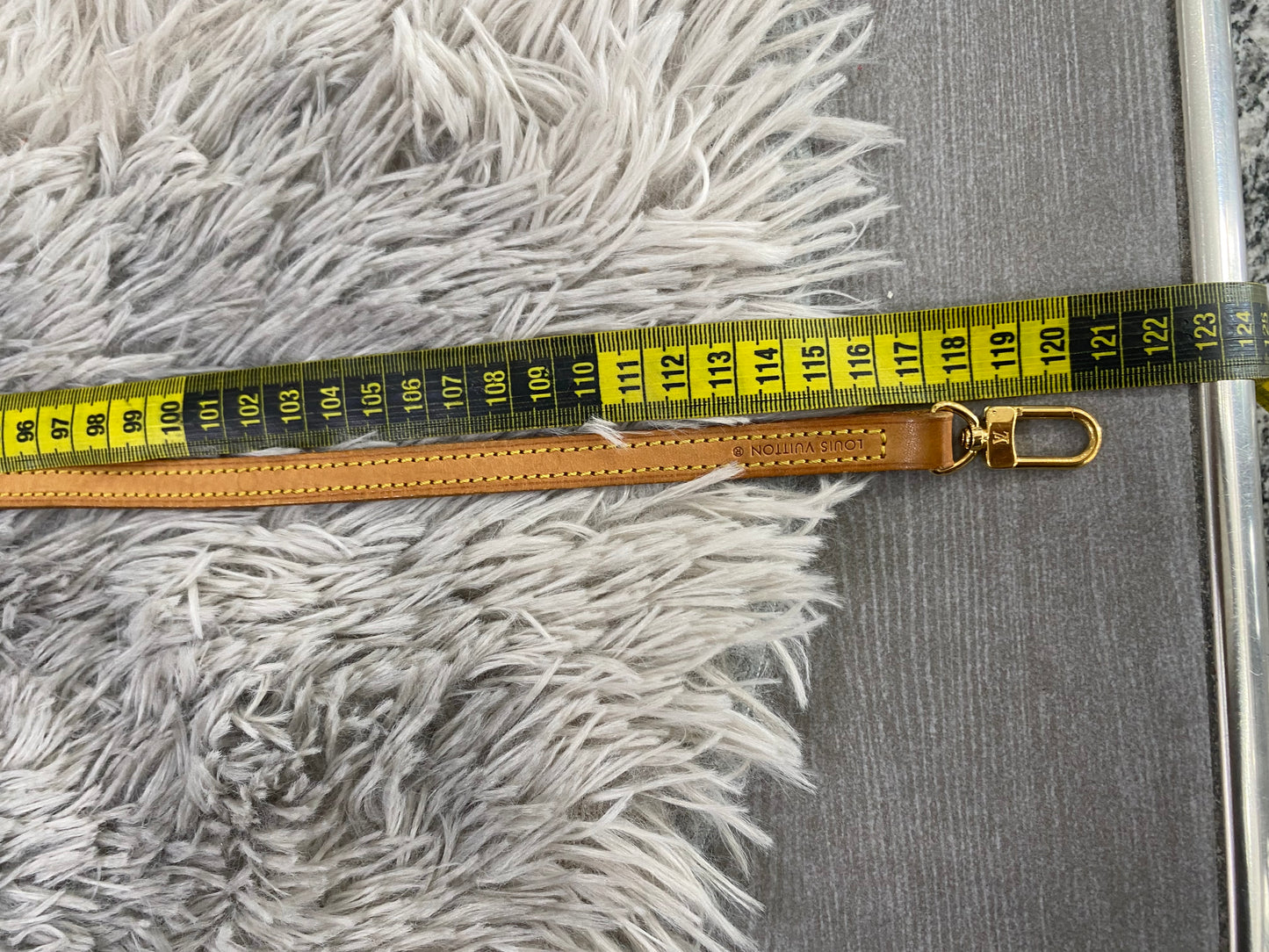 Tracolla Louis Vuitton sottile