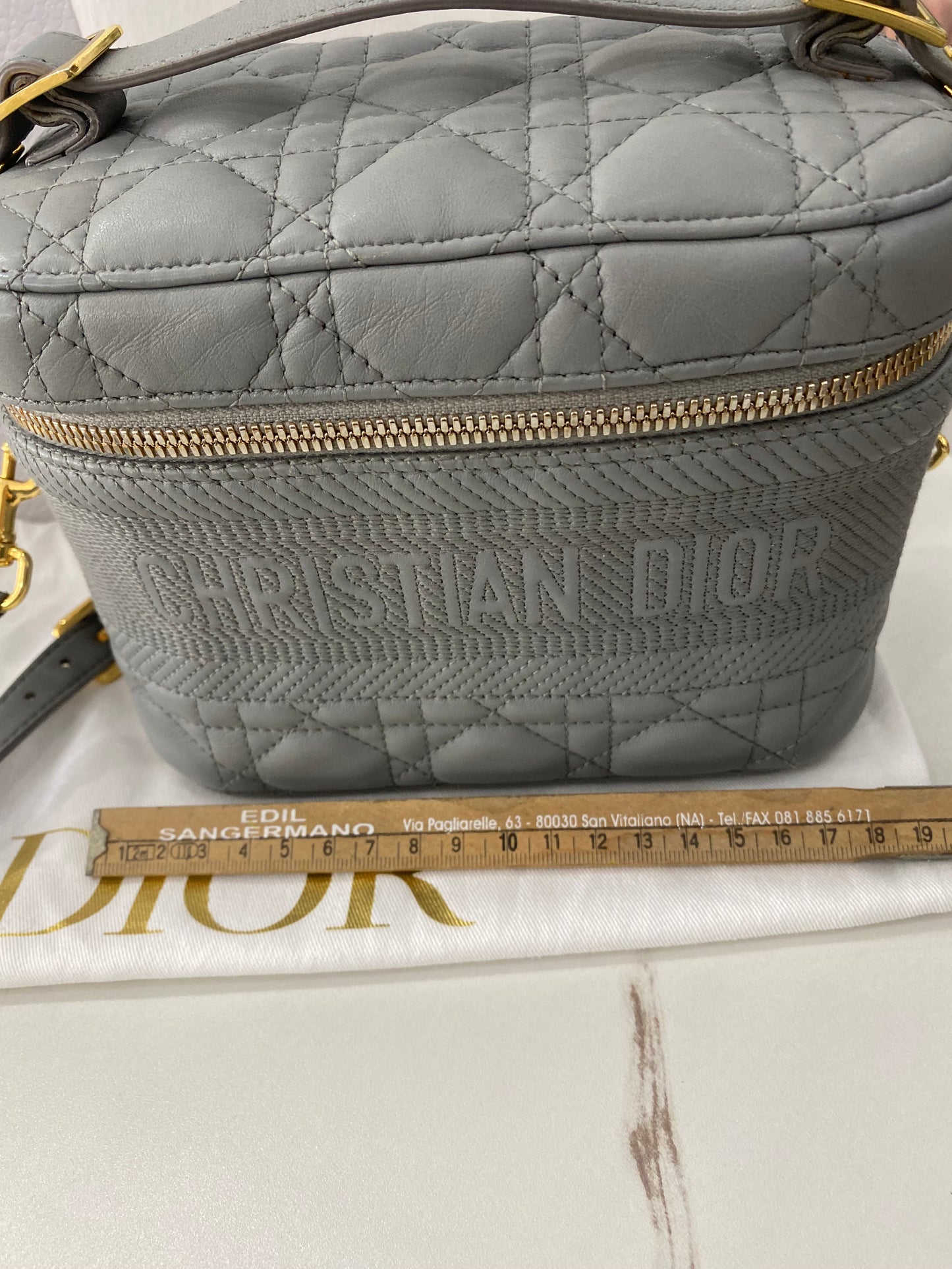 Vanity Christian Dior