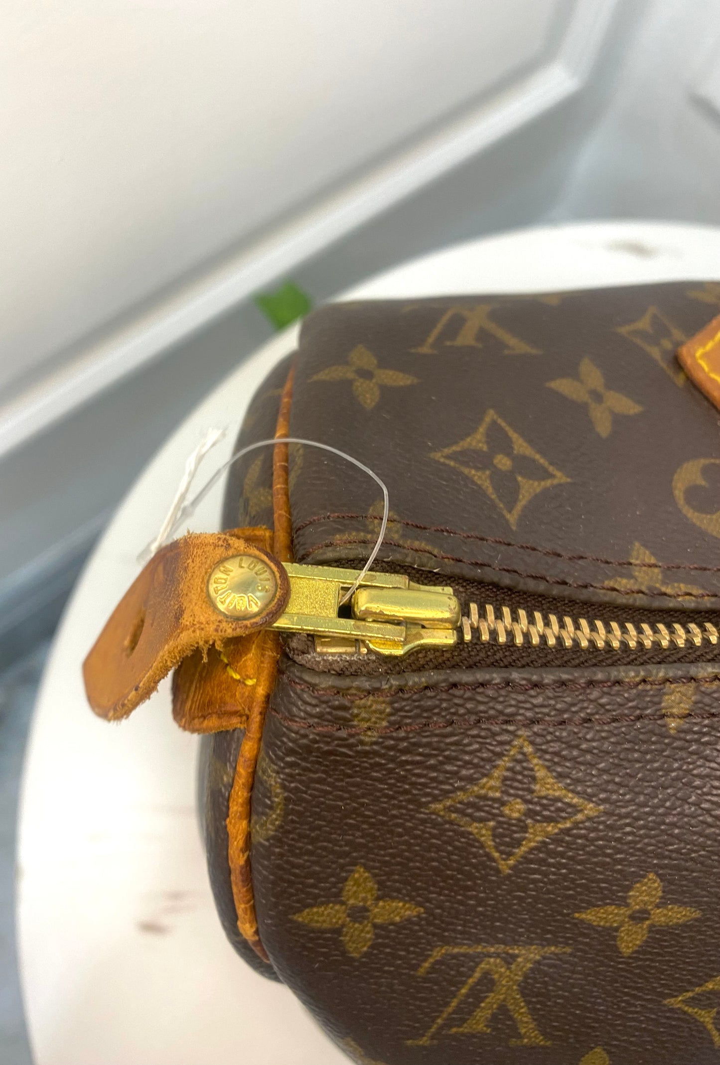 Louis Vuitton Speedy 30