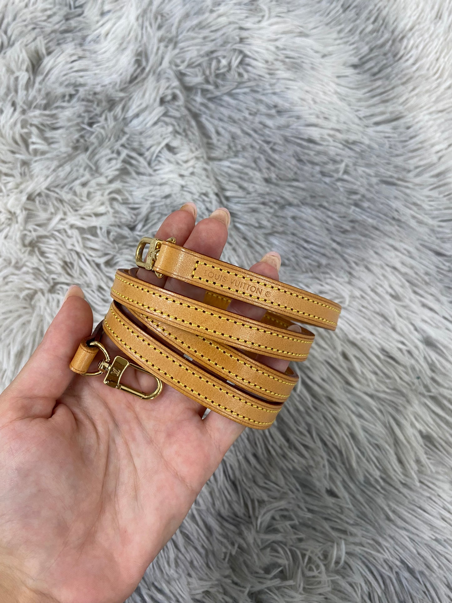 Tracolla Louis Vuitton sottile