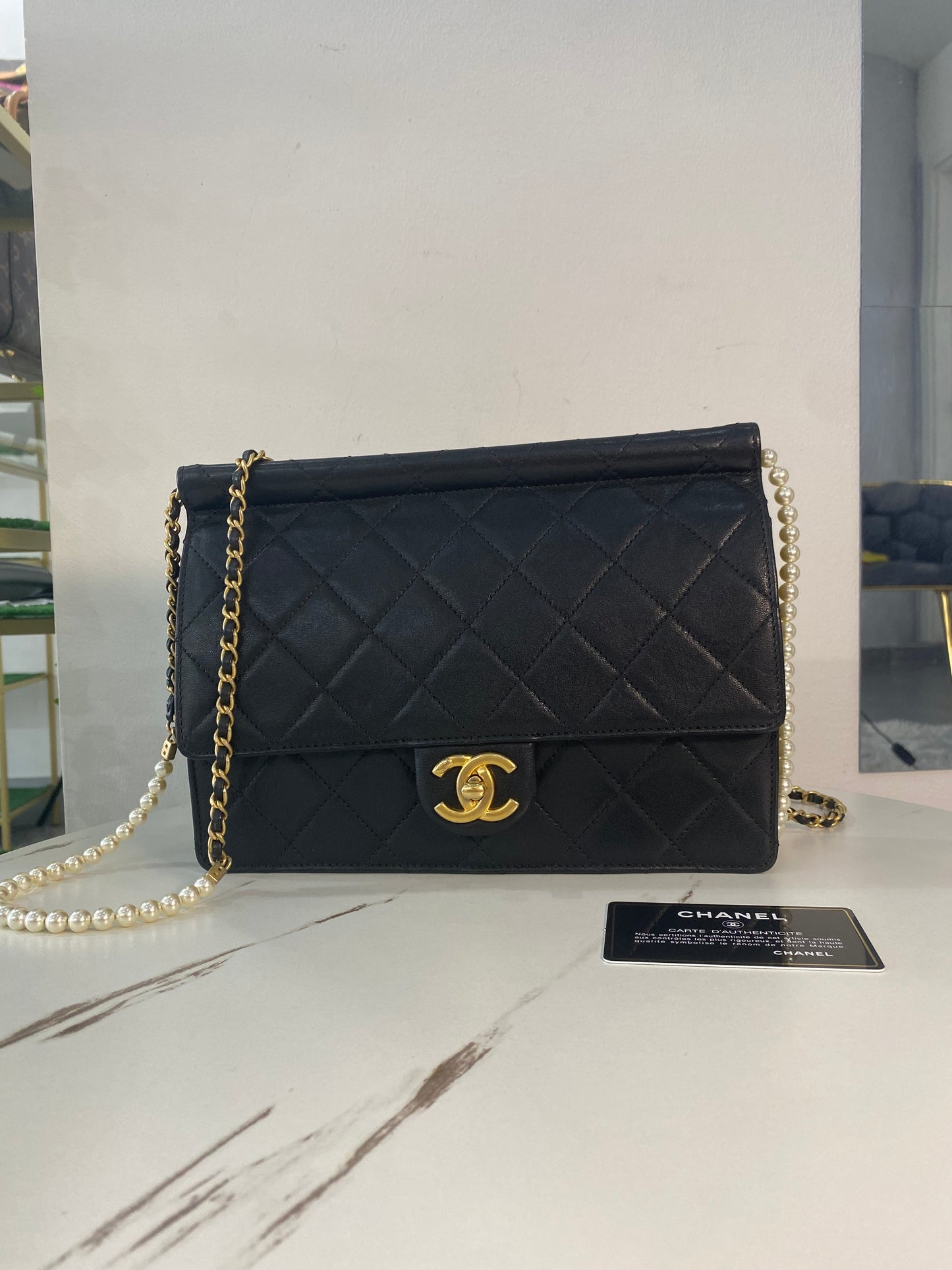 Borsa Chanel Classic Pearl Chain Flap Bag