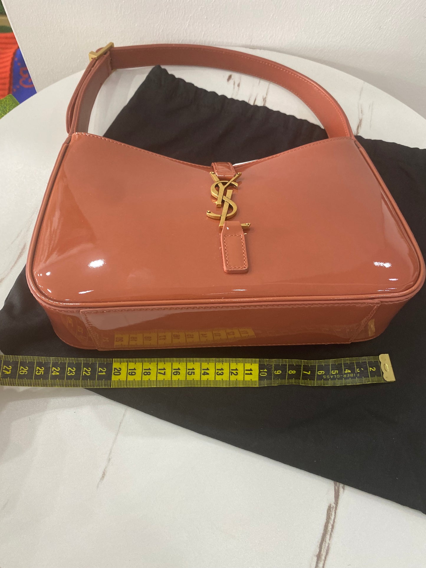 Borsa Saint Laurent Le 5 à 7 YSL