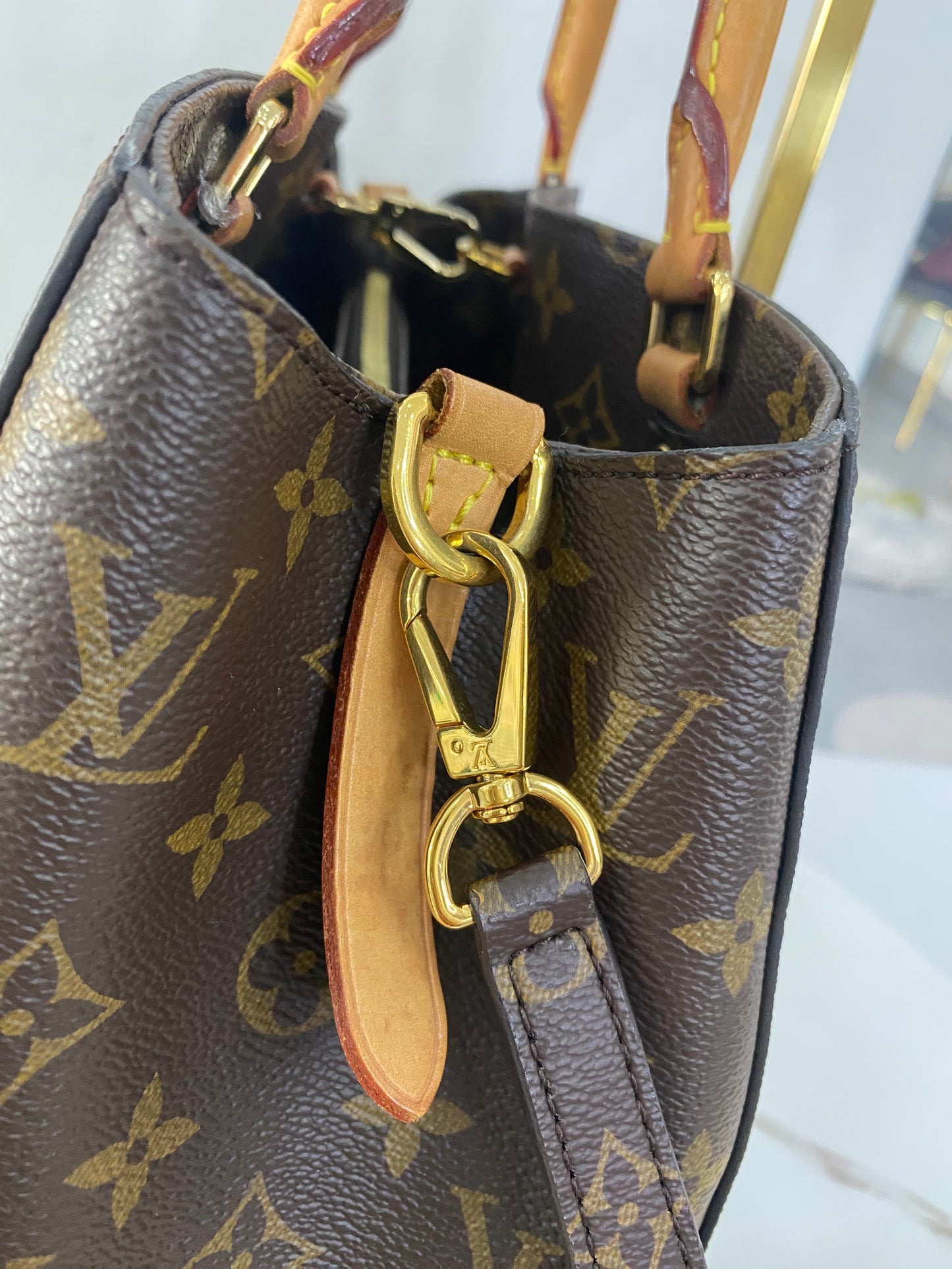 Borsa Louis Vuitton Montaigne MM