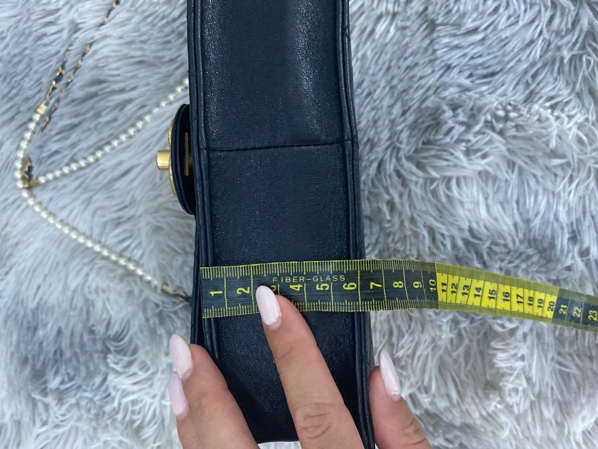 Borsa Chanel Classic Pearl Chain Flap Bag