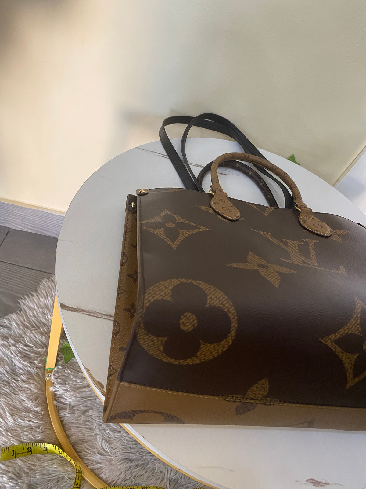 Borsa Louis Vuitton OnTheGo MM