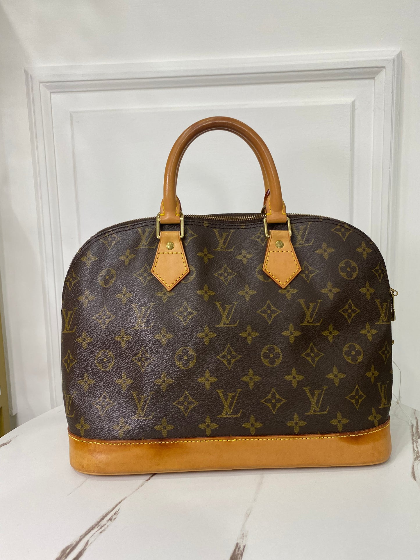 Louis Vuitton Alma PM