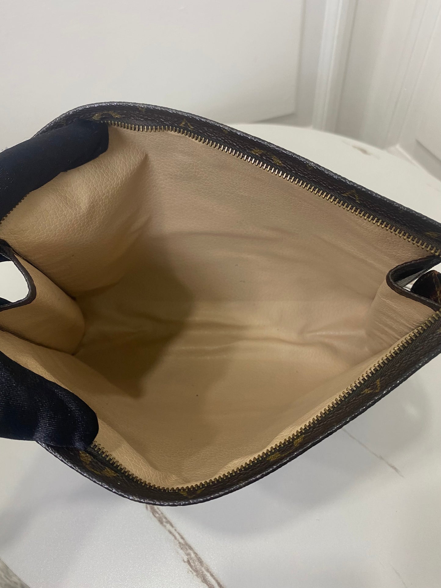 Pochette Louis Vuitton 24cm