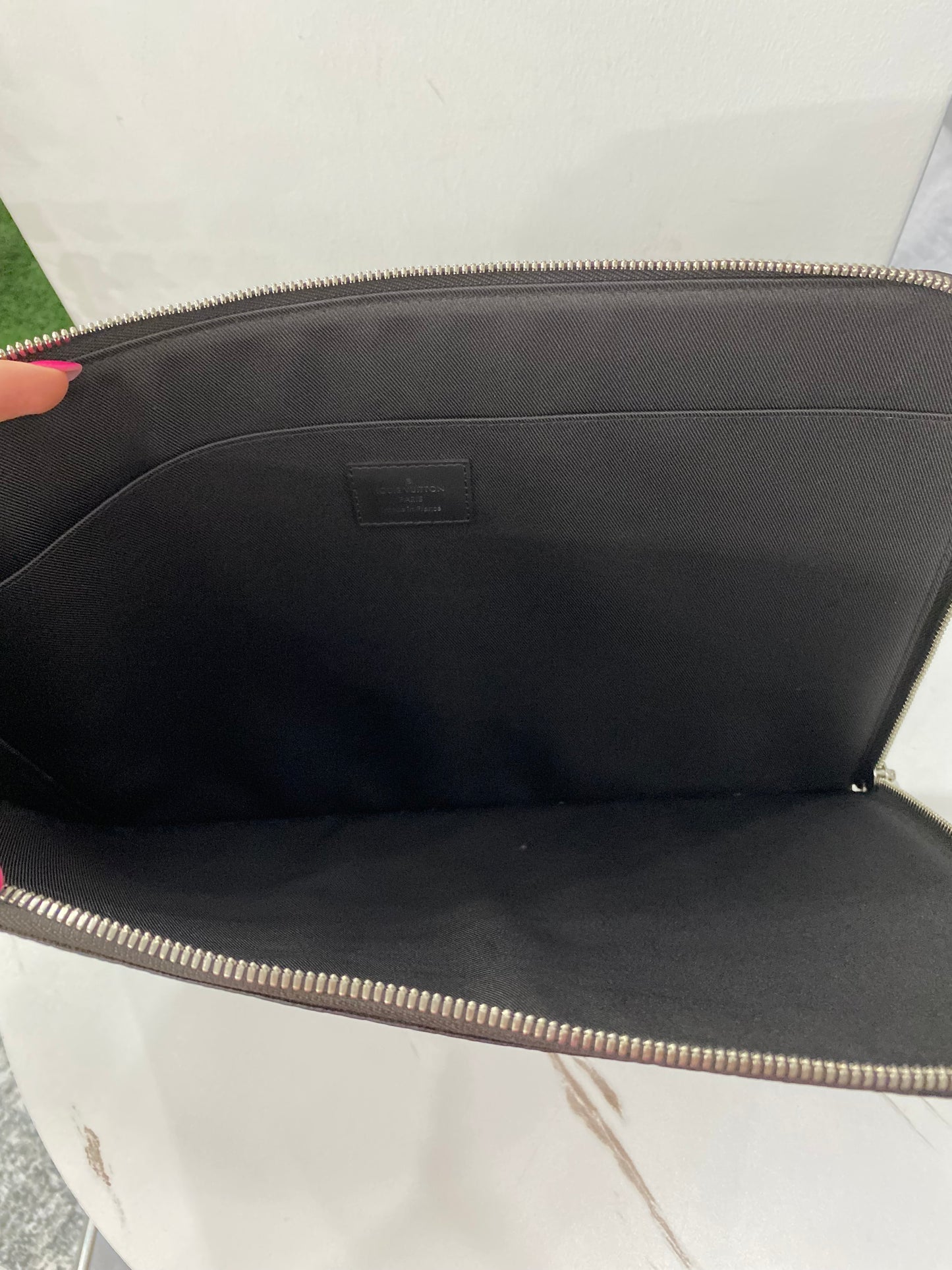 Pochette Louis Vuitton Jour GM
