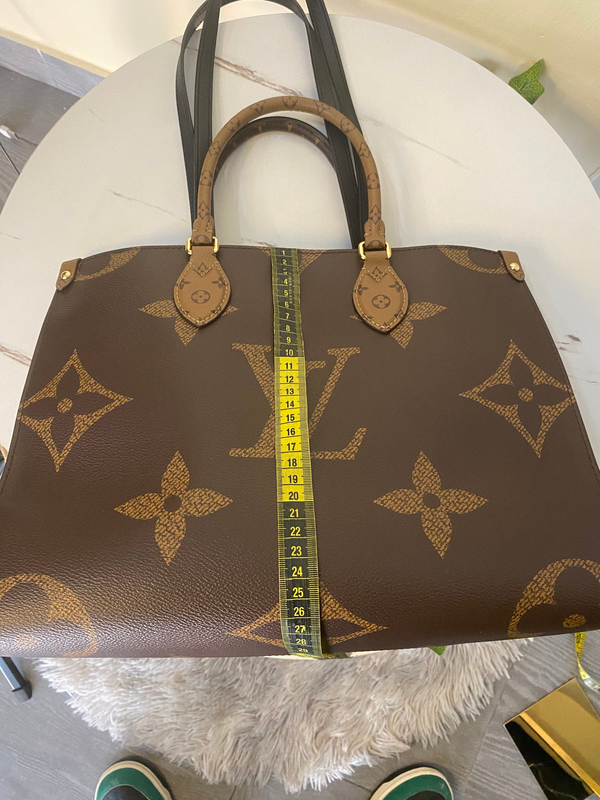 Borsa Louis Vuitton OnTheGo MM