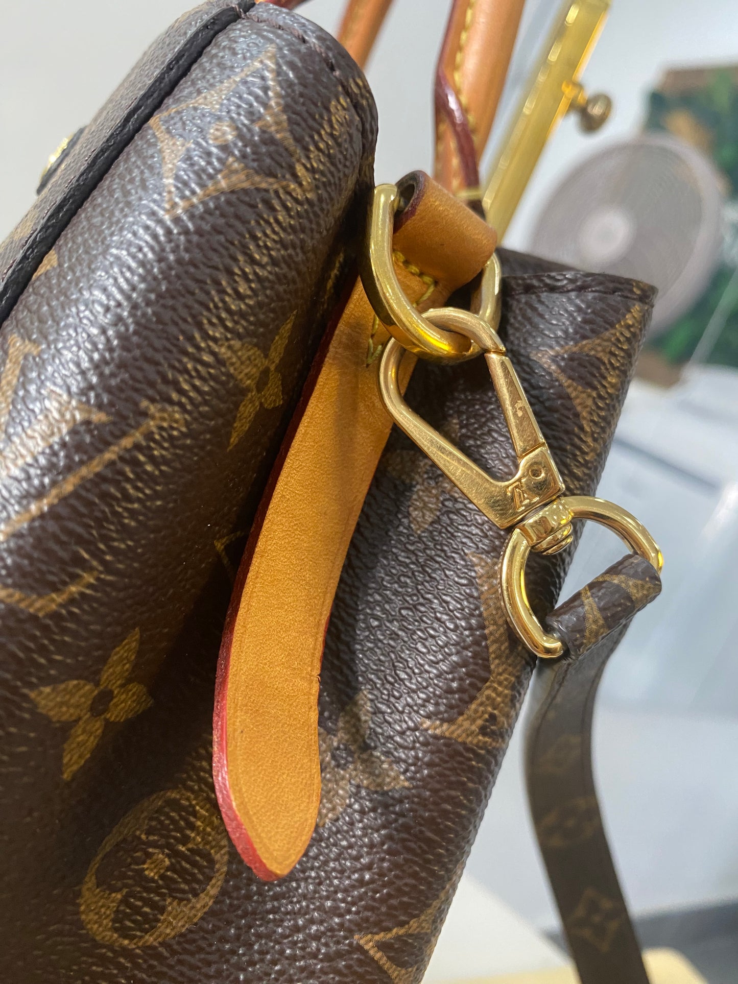 Borsa Louis Vuitton Montaigne BB