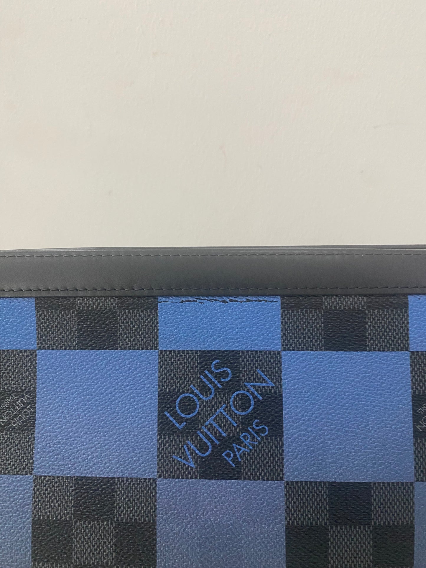 Pochette Louis Vuitton Voyage MM