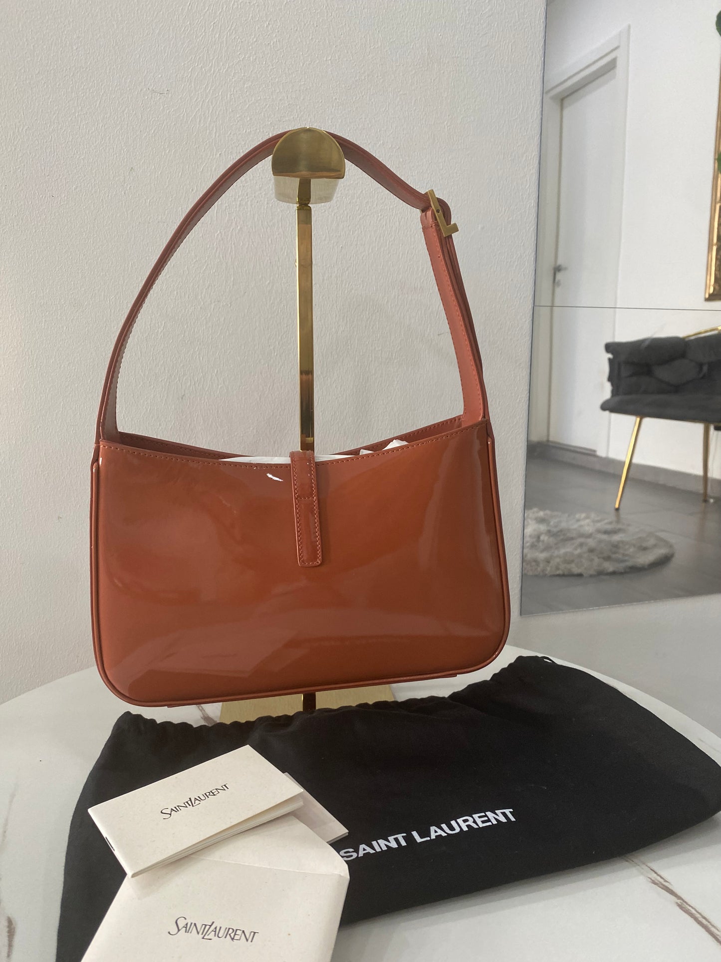 Borsa Saint Laurent Le 5 à 7 YSL