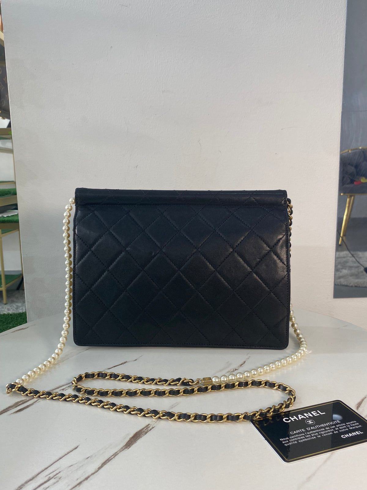Borsa Chanel Classic Pearl Chain Flap Bag