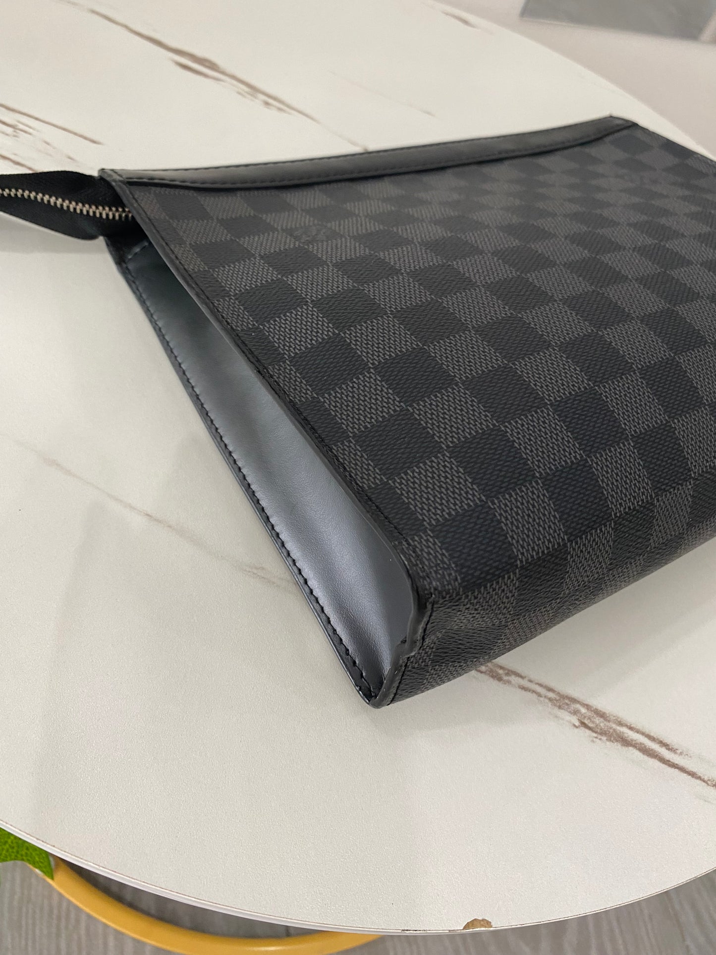 Pochette Louis Vuitton Voyage MM