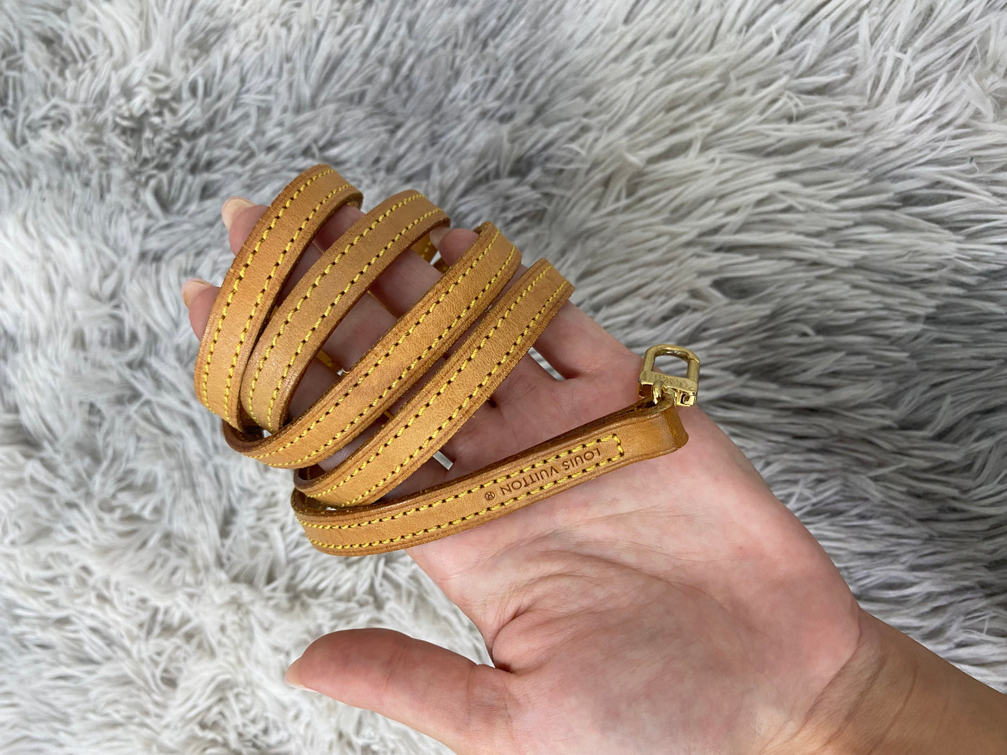 Tracolla Louis Vuitton sottile