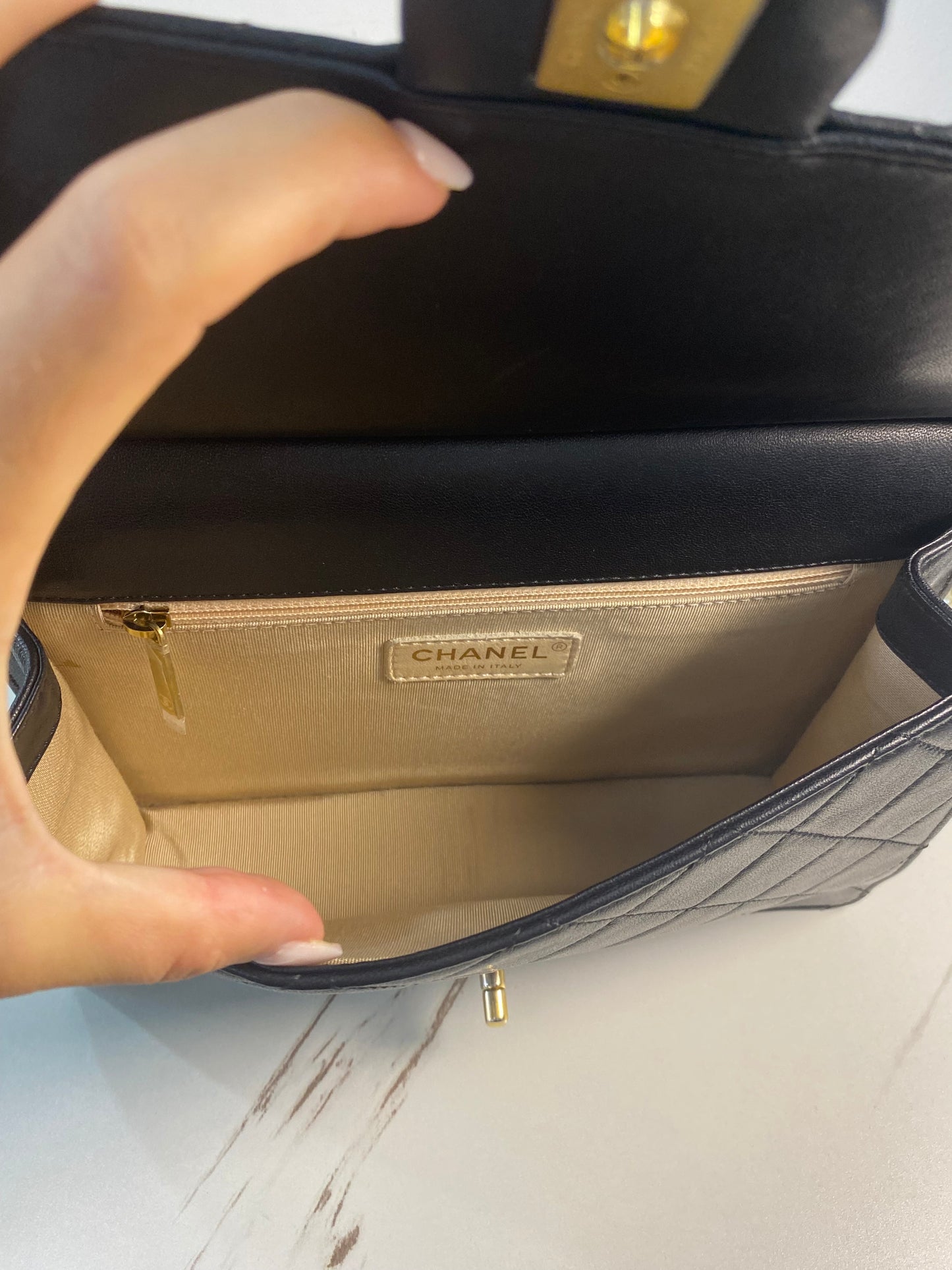 Borsa Chanel Classic Pearl Chain Flap Bag