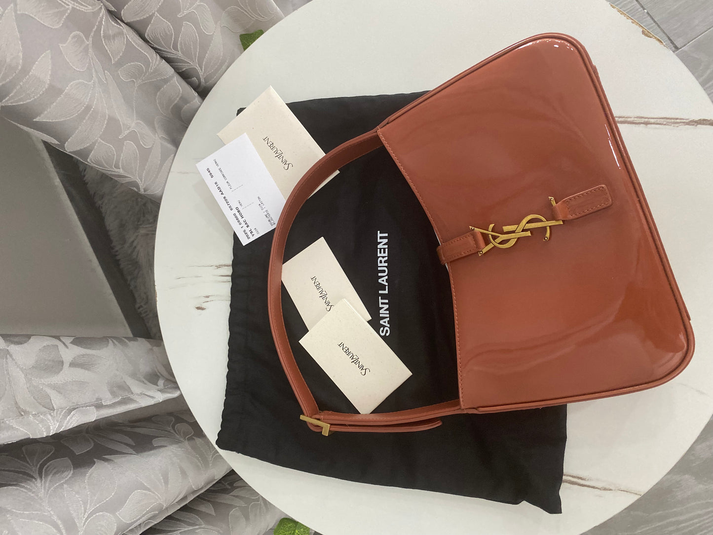 Borsa Saint Laurent Le 5 à 7 YSL