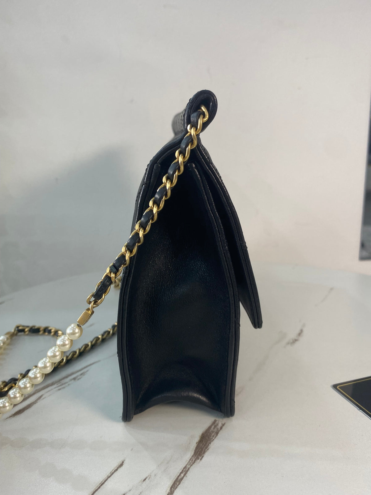 Borsa Chanel Classic Pearl Chain Flap Bag