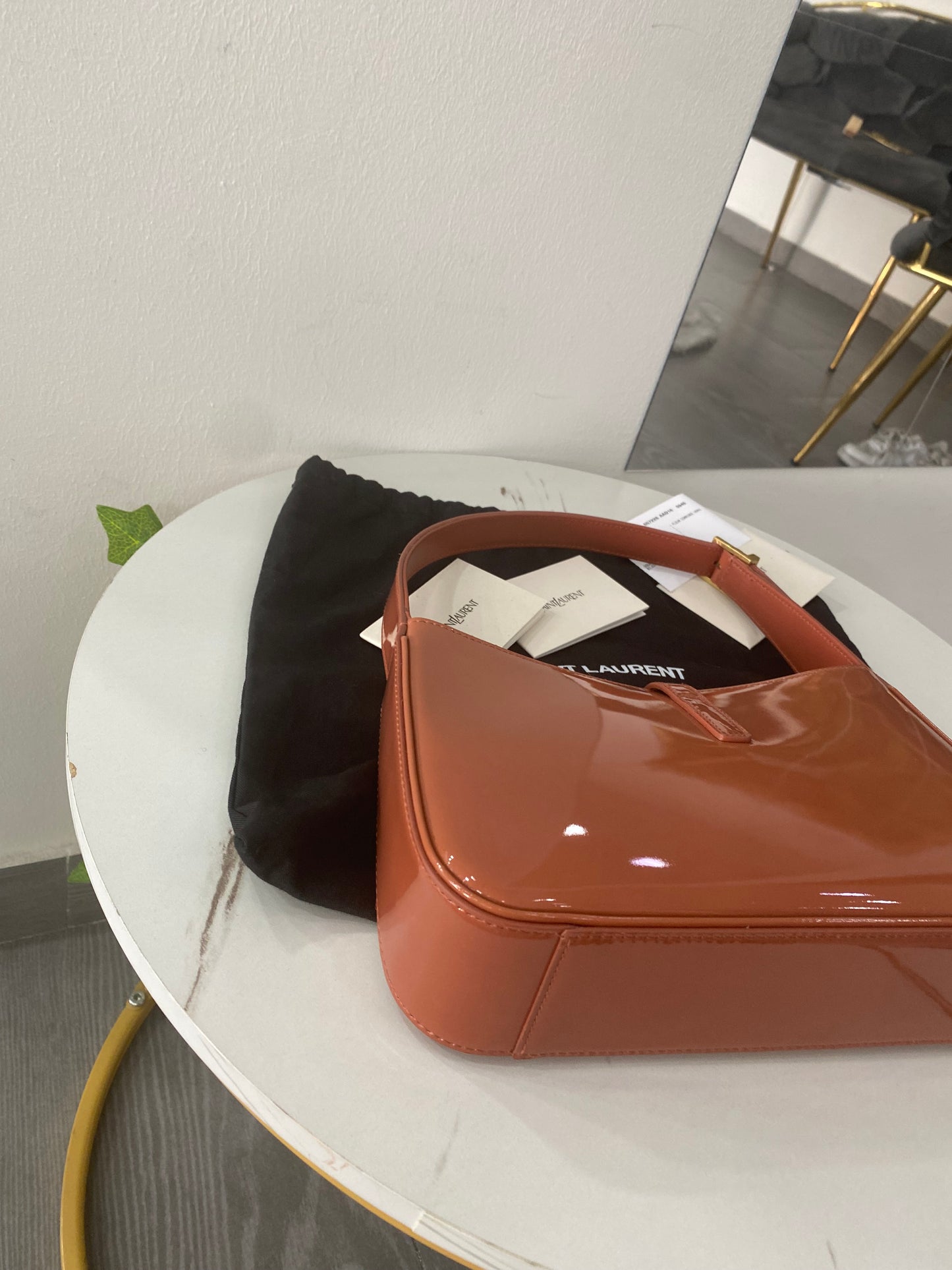 Borsa Saint Laurent Le 5 à 7 YSL