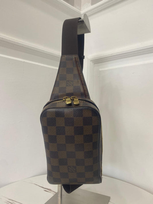 Louis Vuitton Marsupio Geronimos