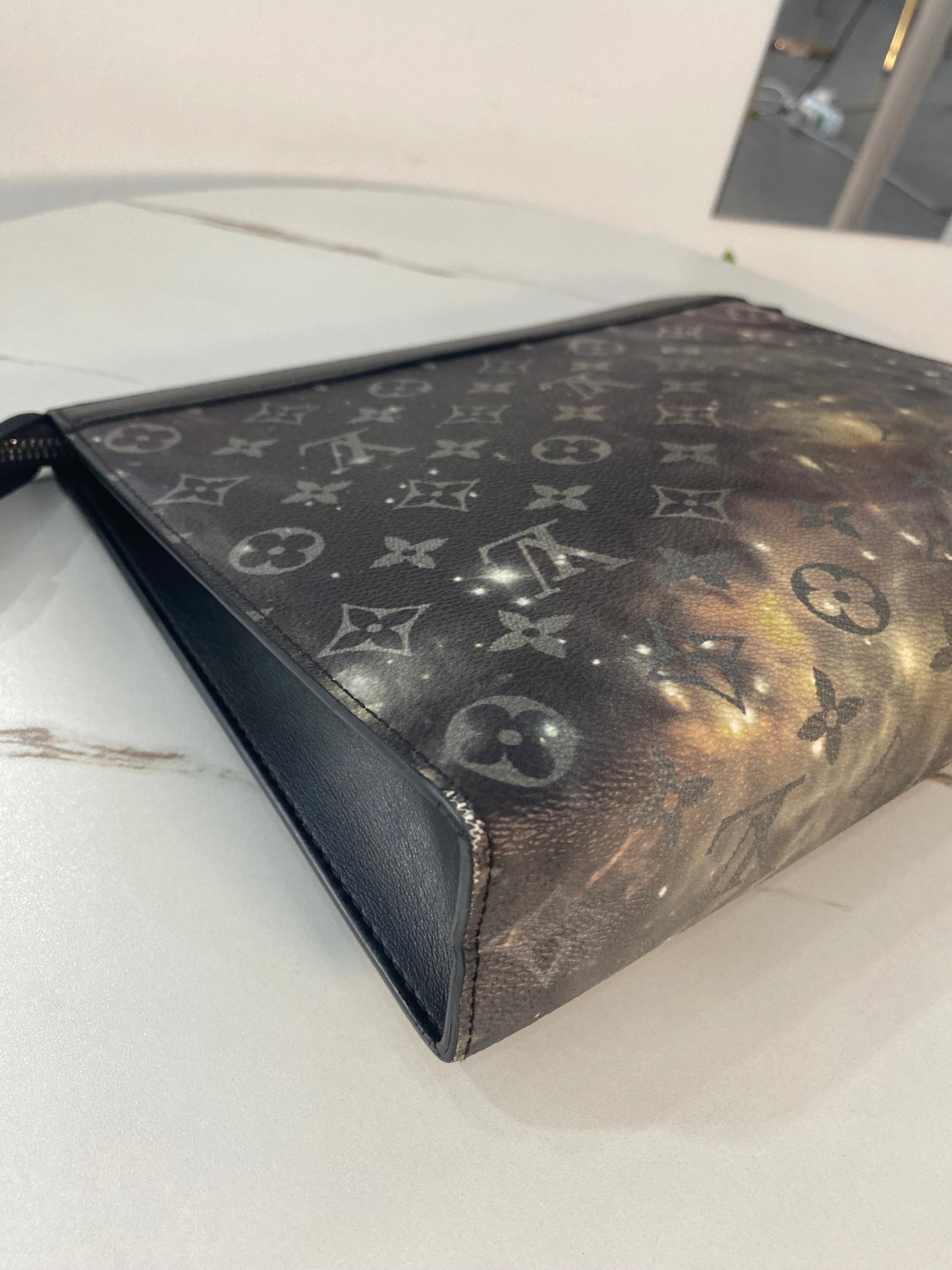 Pochette Louis Vuitton Voyage MM