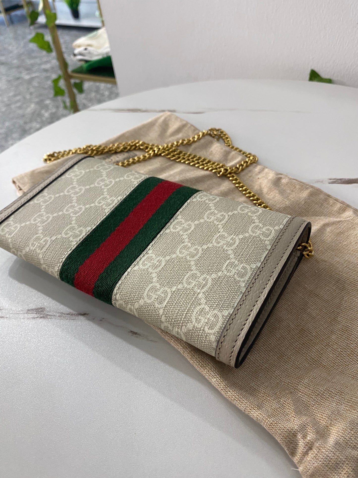 Portafoglio con tracolla Gucci Ophidia GG