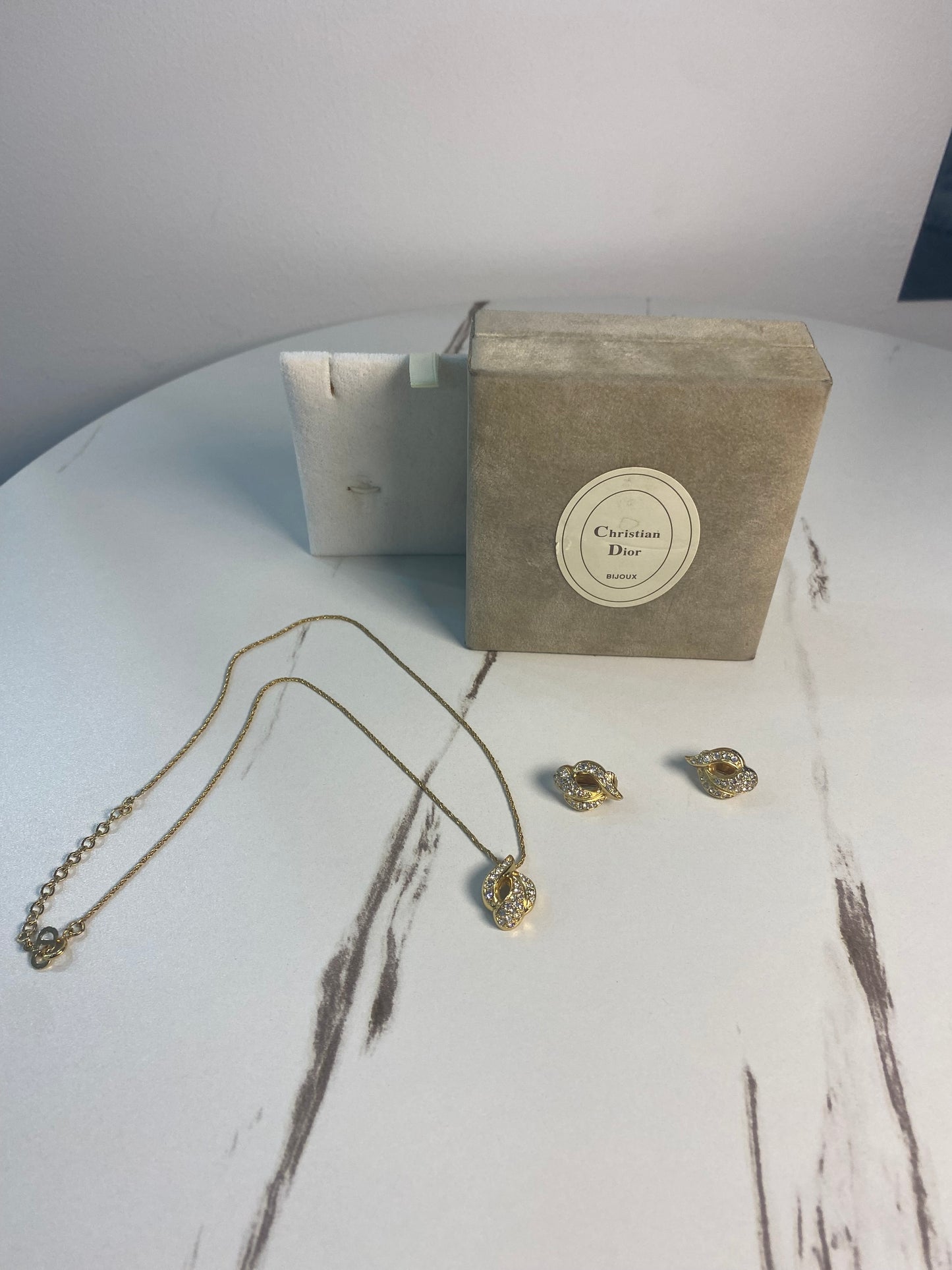 Set Orecchi e Collana Dior