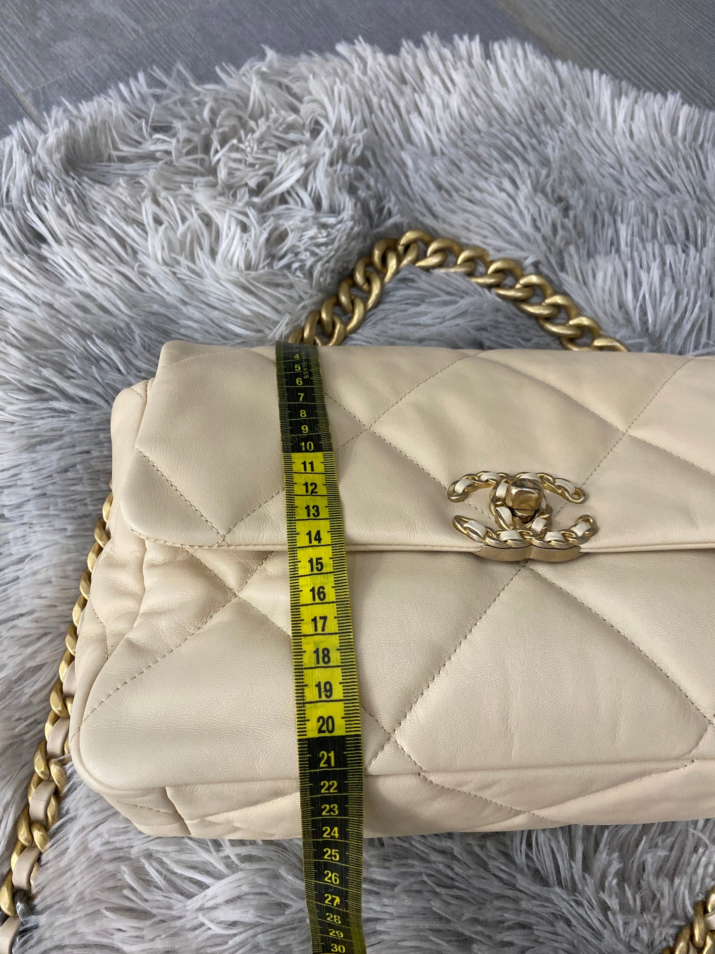 Borsa Chanel 19