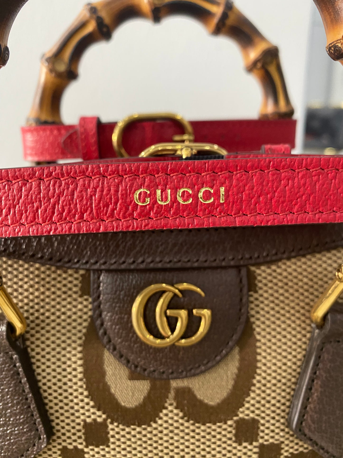 Borsa Gucci Mini Diana Jumbo GG