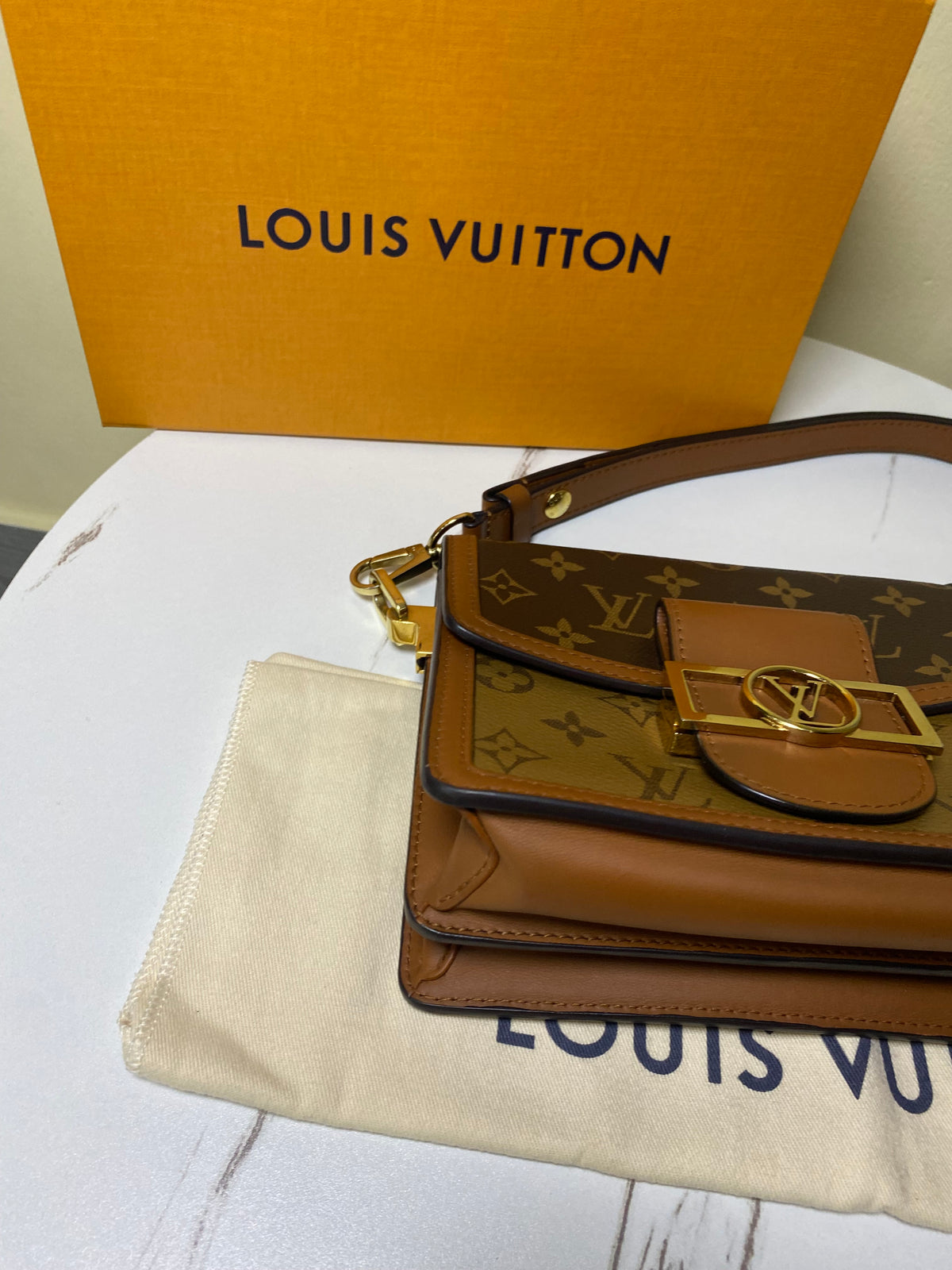 Borsa Louis Vuitton Dauphine Mini Reverse