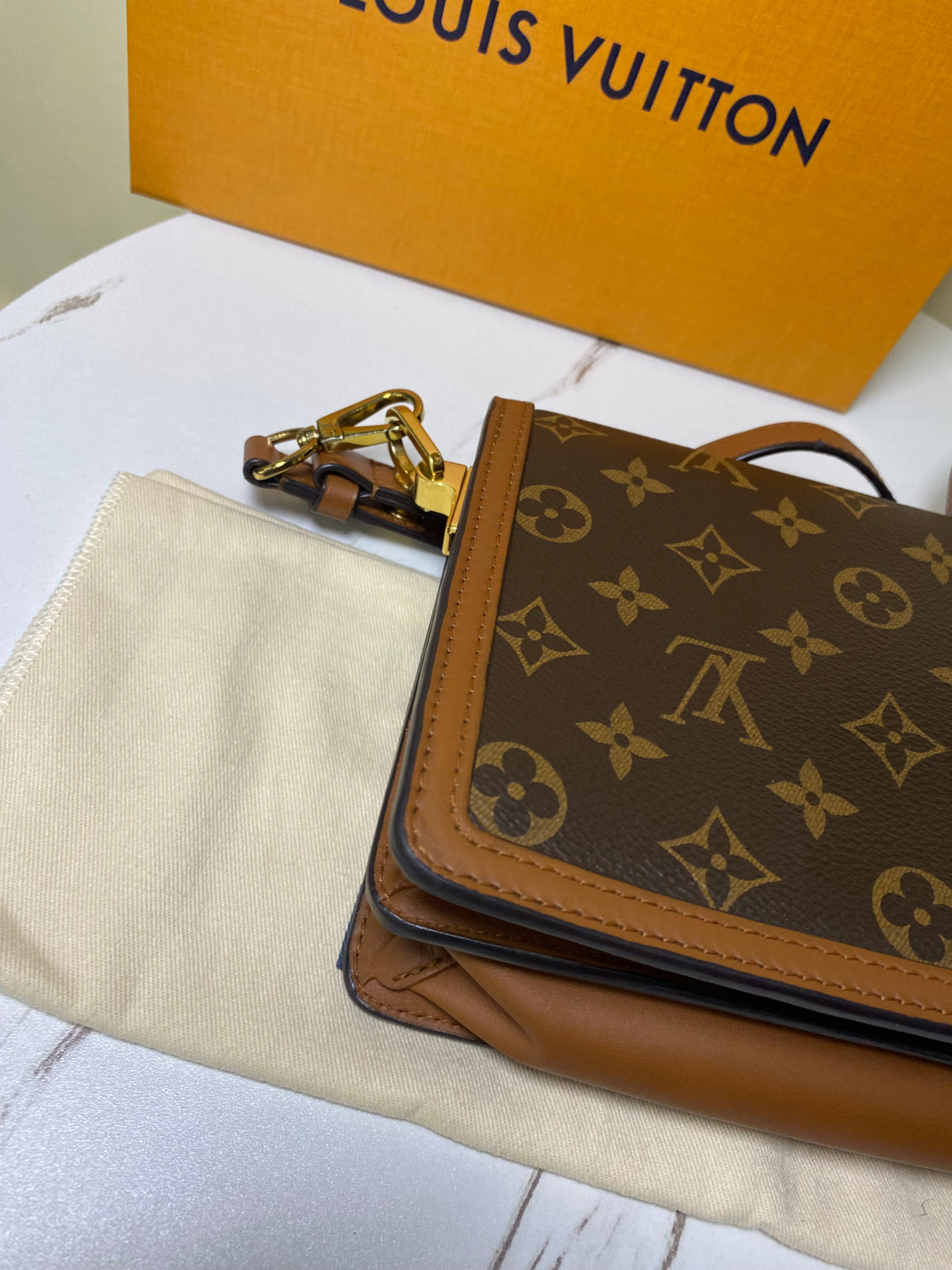 Borsa Louis Vuitton Dauphine Mini Reverse