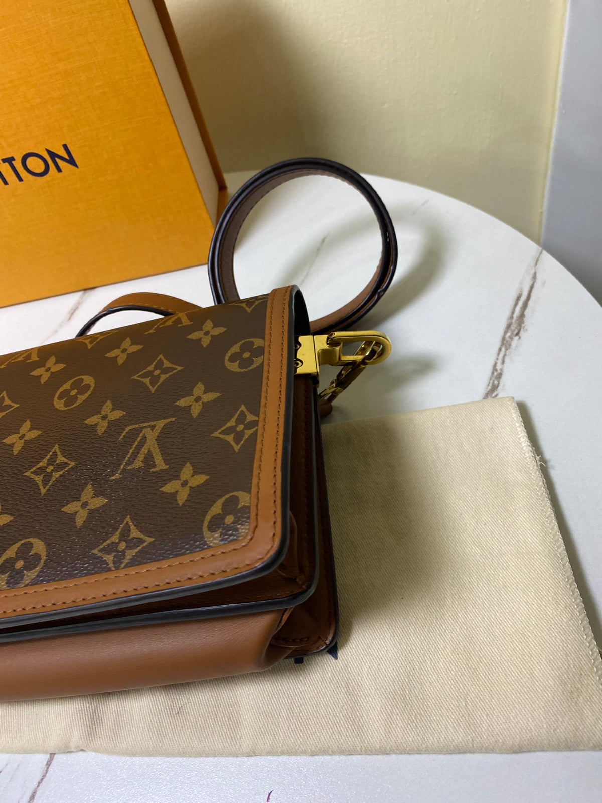 Borsa Louis Vuitton Dauphine Mini Reverse