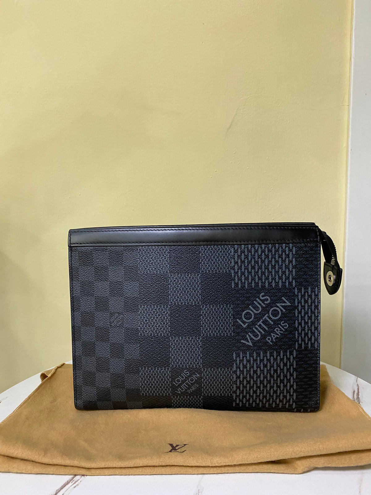 Pochette Louis Vuitton Voyage MM