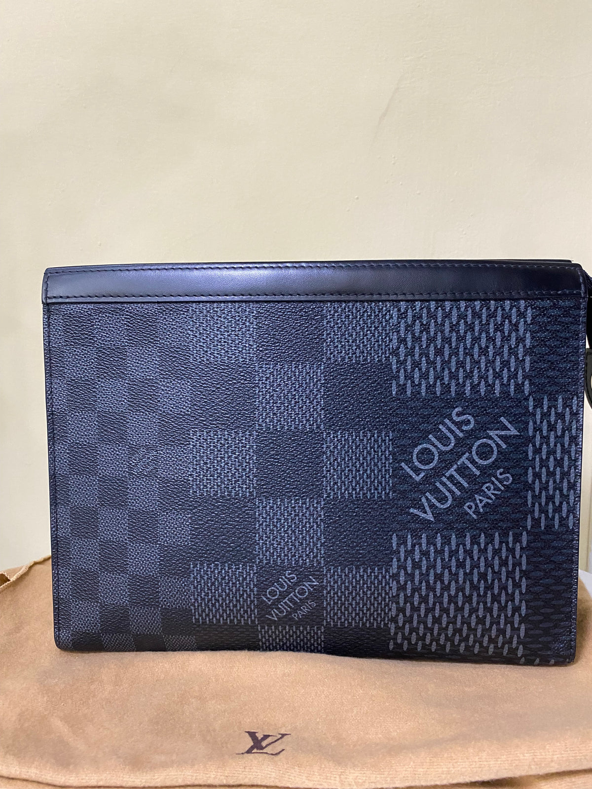 Pochette Louis Vuitton Voyage MM