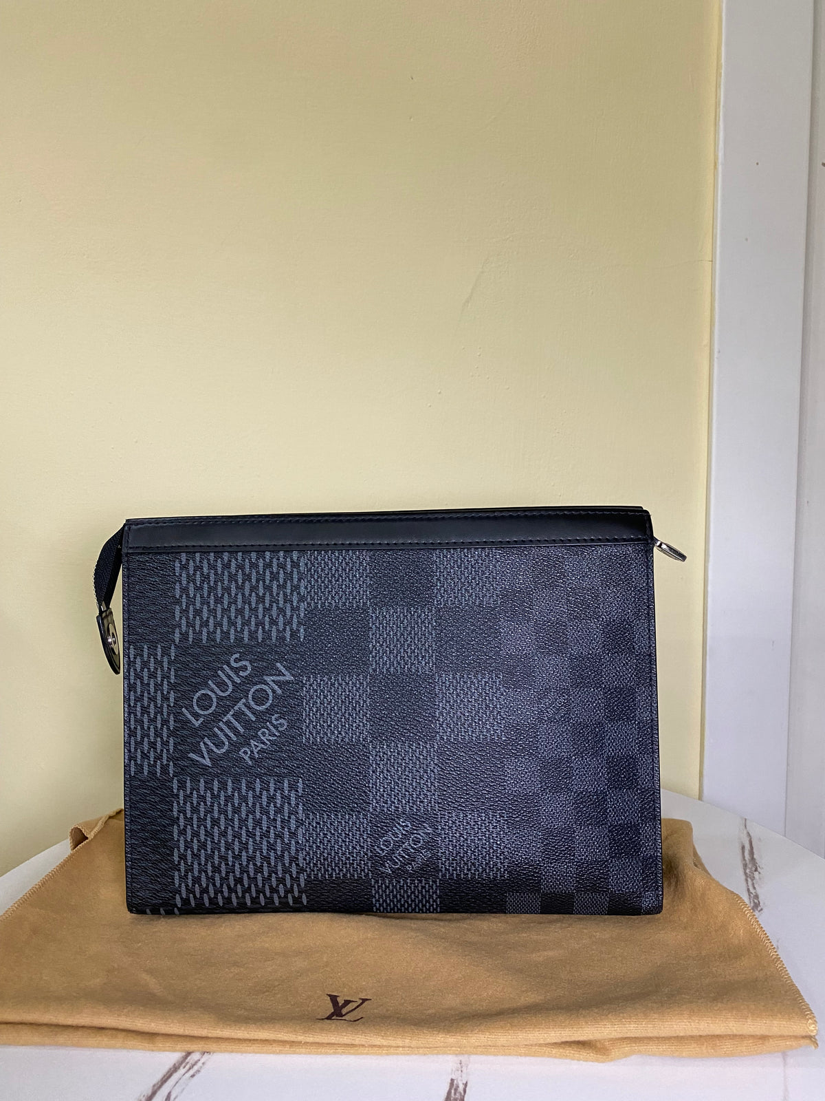 Pochette Louis Vuitton Voyage MM