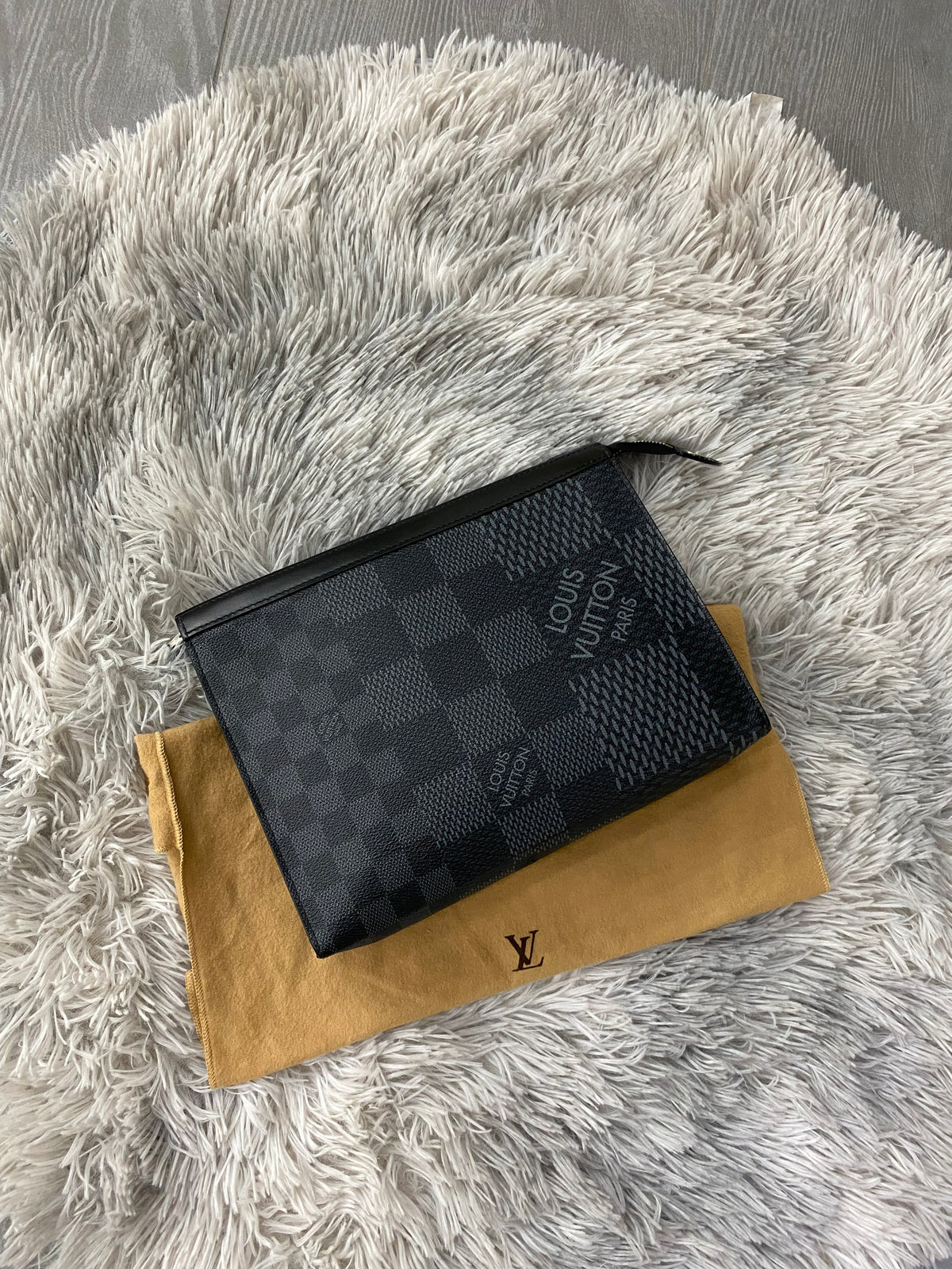 Pochette Louis Vuitton Voyage MM