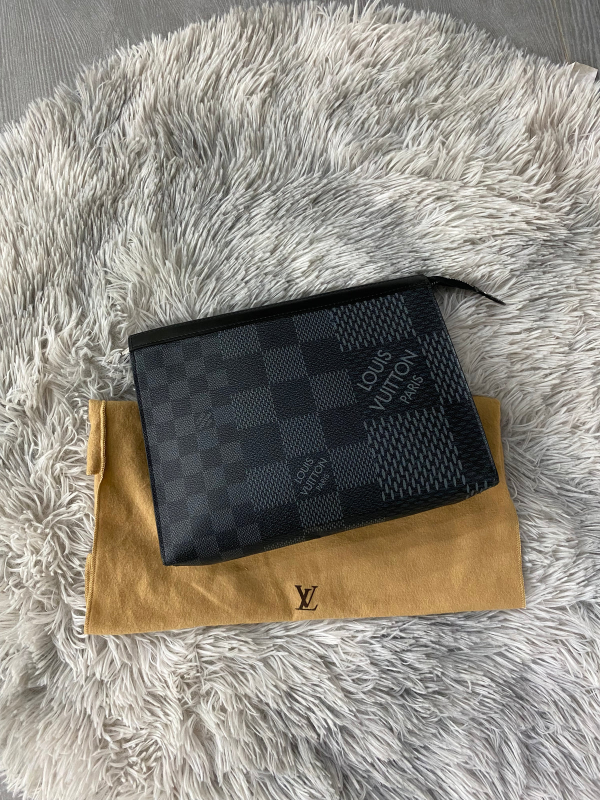 Pochette Louis Vuitton Voyage MM